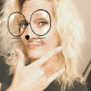 Meet your Posher, April